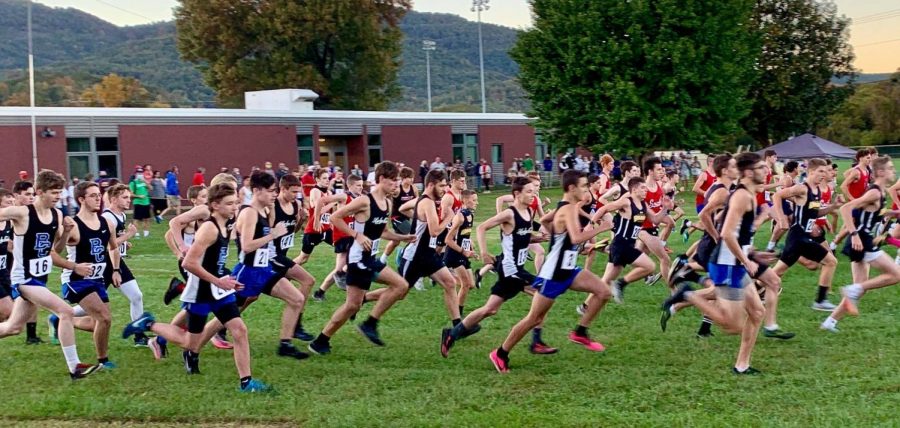 Runners+left+the+starting+line+on+Tuesday+at+the+Middlesboro+All-Comers+race.