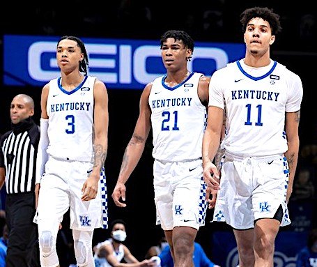 Kentucky redshirt freshman Dontaie Allen (right) walked onto the court with teammates BJ Boston (3) and Cam'Ron Fletcher (21) earlier this season.