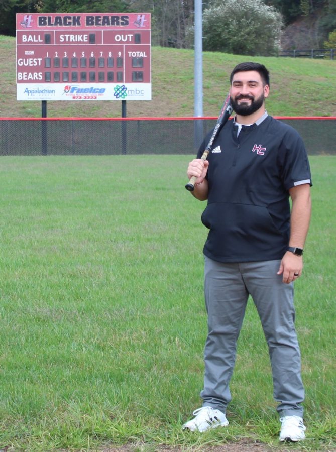 Harlan County High School graduate Scotty Bailey has been named the new baseball coach at HCHS. Bailey was a four-year starter for the Bears from 2011 to 2014 before going on to play football and baseball at the University of the Cumberlands.