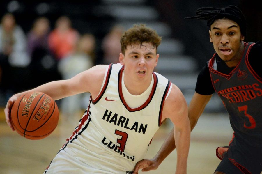 Harlan+County+Maddox+Huff+scored+20+points+on+Wednesday+as+the+Bears+defeated+visiting+Lakota+West%2C+Ohio%2C+87-72.
