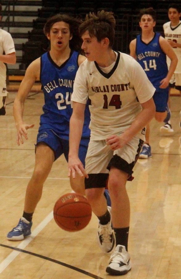 Harlan+County+freshman+guard+Brody+Napier+is+pictured+in+action+earlier+this+season.+HCHS+swept+Pineville+on+Thursday+in+a+freshman%2Fjunior+varsity+doubleheader.