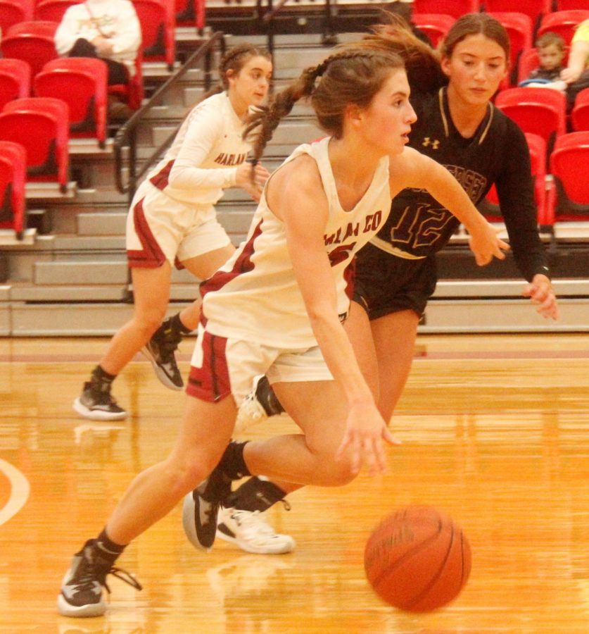 Sophomore guard Ella Karst scored 20 points on Wednesday to lead Harlan County in a 62-56 loss at Leslie County.