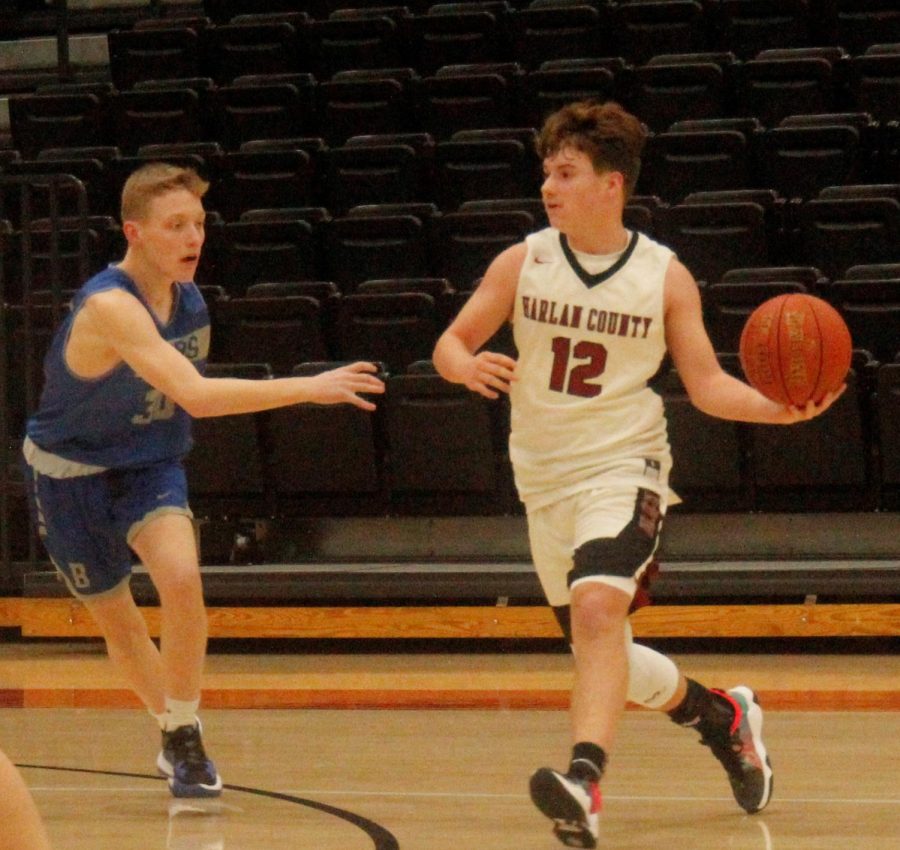 Freshman+guard+Ethan+Simpson+scored+12+points+to+lead+the+Harlan+County+junior+varsity+team+to+a+58-36+win+Tuesday+over+visiting+Barbourville.