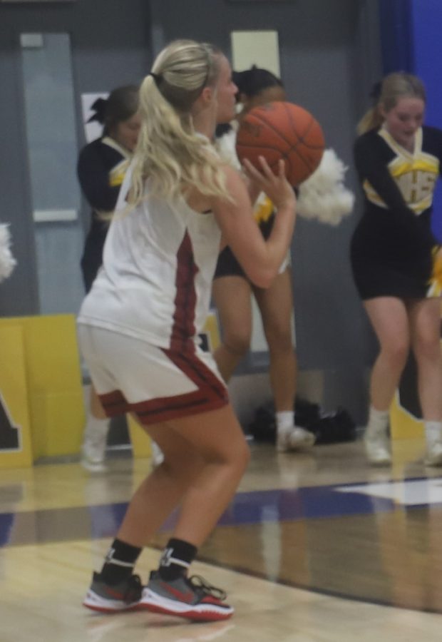Taytum Griffin scored seven of her 11 points in the fourth quarter to help Harlan County hang on for a 47-43 win over Middlesboro in the 52nd District Tournament.
