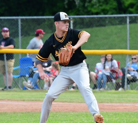 Tyler Harris pitched a five-hitter and also added a two-run triple to lead Middlesboro to a 6-1 win Wednesday over Harlan County in the 52nd District Tournament finals.