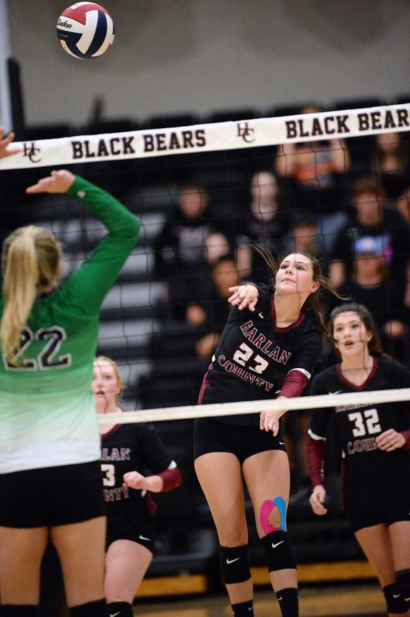 Harlan Countys Ashton Evans returned the ball over the net in district action last week. The Lady Bears suffered a five-set loss Tuesday at Bell County. Evans had 22 digs, five kills and two aces against Bell.