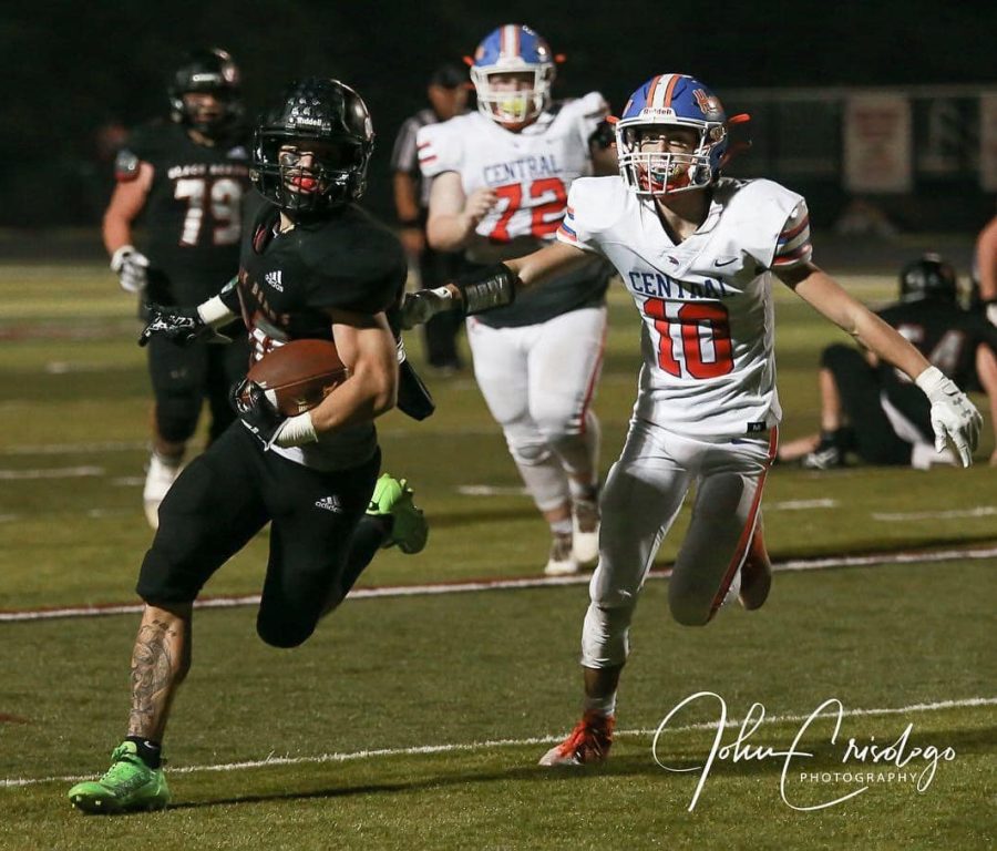 Harlan County junior Thomas Jordan headed toward the end zone in a win over Pike Central earlier this season. Jordan and the Black Bears play at Letcher Central on Friday.