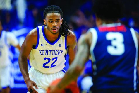 Casen Wallace just missed a triple-double in his debut with the Wildcats on Monday night at Rupp Arena.
