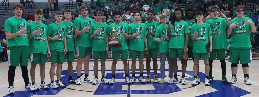 The+Harlan+Green+Dragons+are+pictured+with+the+championship+trophy+after+a+78-46+win+Tuesday+over+Jackson+County+in+the+13th+Region+All+A+Classic.+It+was+the+fourth+straight+title+for+the+Dragons%2C+who+tied+the+longest+streak+in+region+history.+Harlan+also+won+four+straight+championships+from+1993+to+1996.