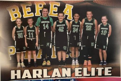The Harlan Elite fourth-grade AAU team includes, from left: Baylee Clark, Blakeley Snelling, Crissalynn Jones, Kialia Phillips, Jerrah Phillips, Bella Lemar and Lillie Carver.
