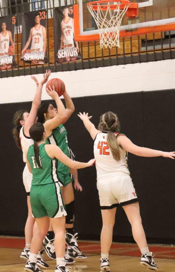 Harlan sophomore guard Kylie Noe went up for two of her 36 points in the Lady Dragons 70-64 win Monday at Williamsburg.
