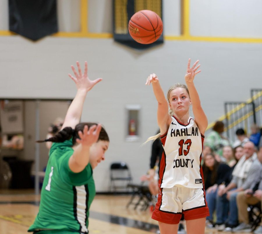 Harlan County guard Taytum Griffin hit five 3-pointers and scored 19 points in the Lady Bears win over Harlan on Monday in the 52nd DIstrict Tournament.