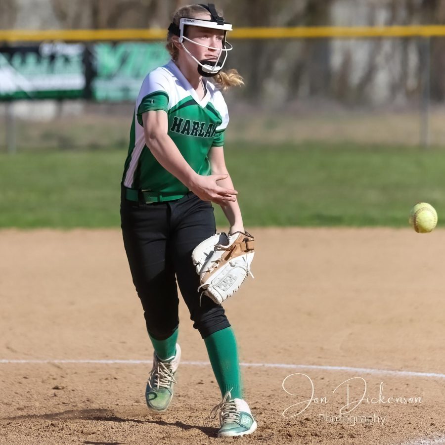 Harlans Jordyn Smith delivered a pitch in middle school softball action earlier this season. The Lady Dragons defeated Cumberland and fell to Harlan County in games this week.
