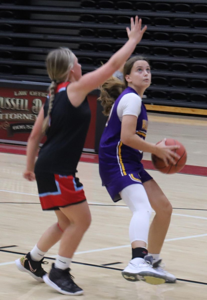 Wallins guard Kylee Runions worked her way to the basket in action earlier this season against James A. Cawood. Wallins downed the Trojanettes 33-18 on Thursday at JACES.