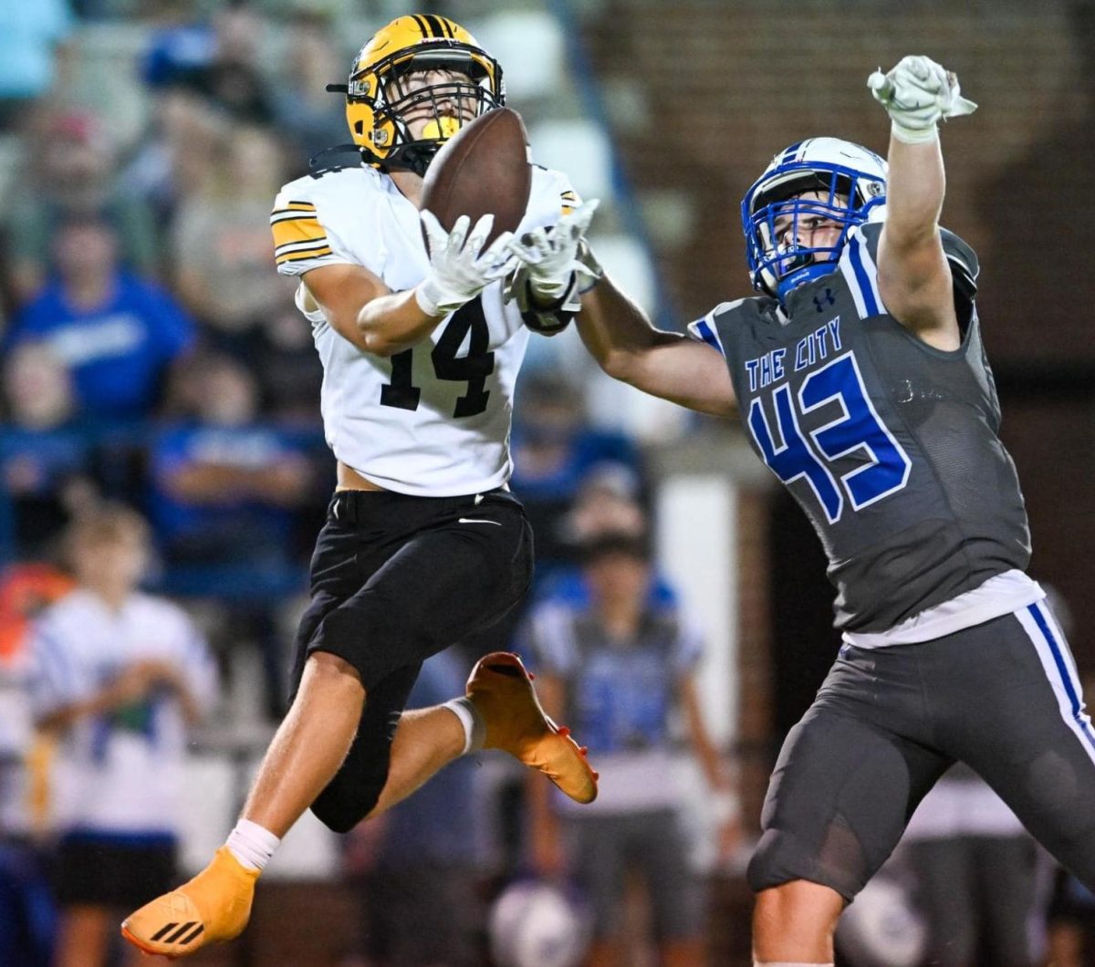 Middlesboro receiver Jack Yoakum went up for a catch in Fridays game at Gate City, Va.