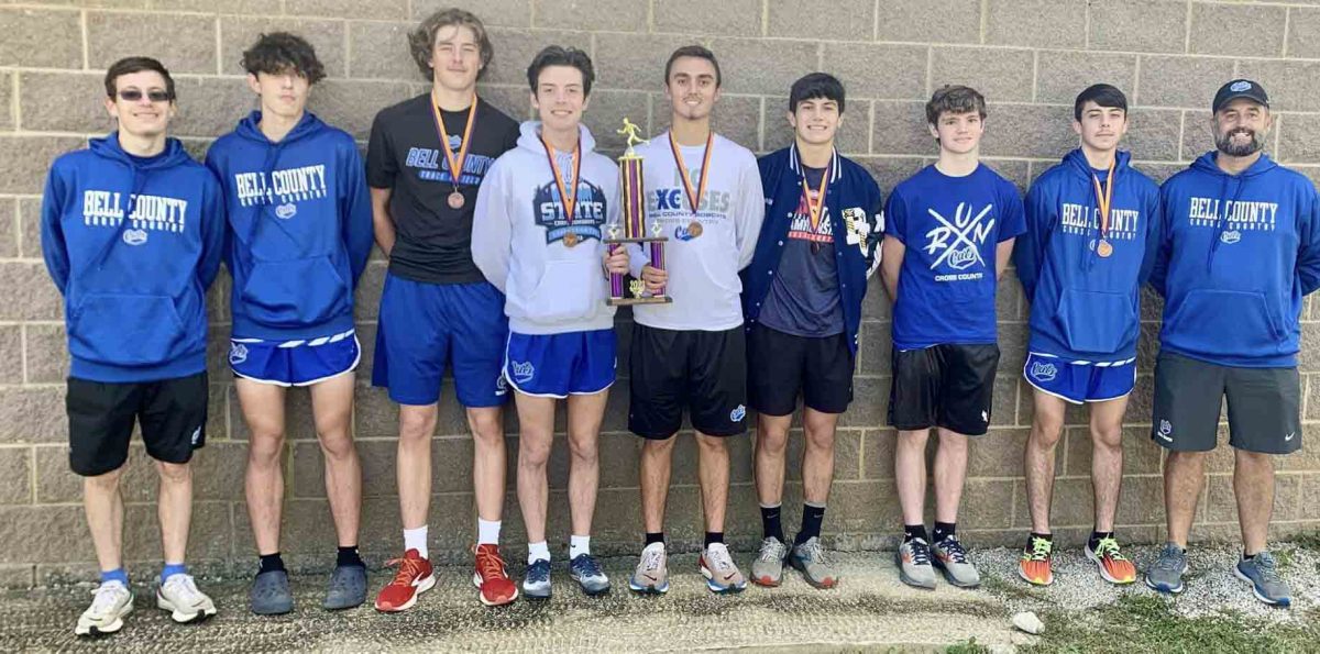
Bell County won the Somerset Invitational on Saturday. Team members include, from left, Landon Eldridge, Andrew Roy, Reese Arno, Hayden Green, Nicholas Stewart, Braydin Hickey, Ashton Manis, Jacob Brannon and coach Jason Stewart.