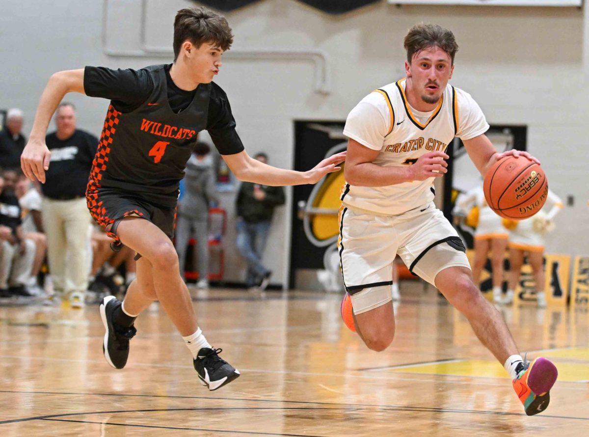 Middlesboro guard Cayden Grigsby drove by a Lynn Camp defender in the Jackets win Thursday.