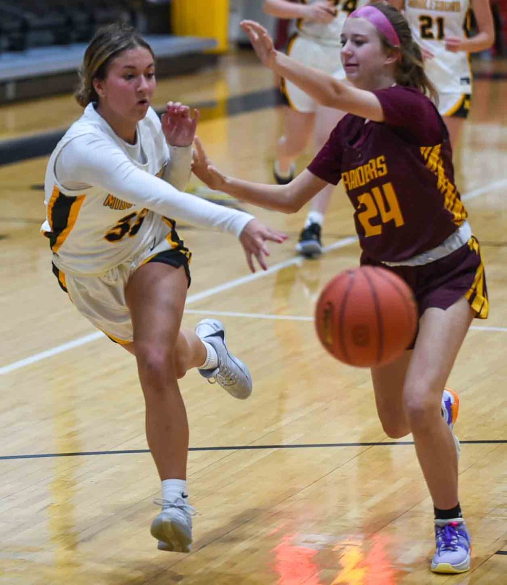 Middlesboros Emily Lambert dropped off a pass in Mondays game against visiting McCreary Central. The Lady Jackets fell 63-35 despite 13 points from Lambert.