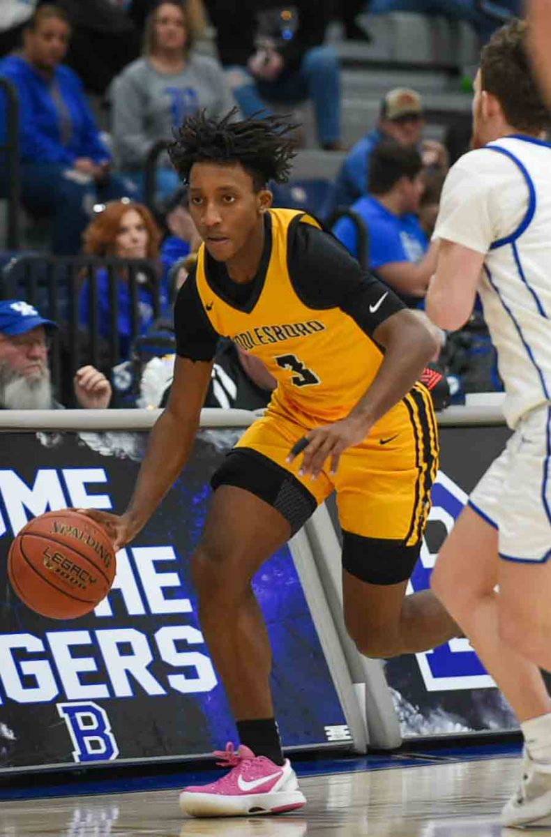 Middlesboro junior guard Jerimah Beck scored six points and grabbed 10 rebounds as the Yellow Jackets won 56-43 on Tuesday at Barbourville.
