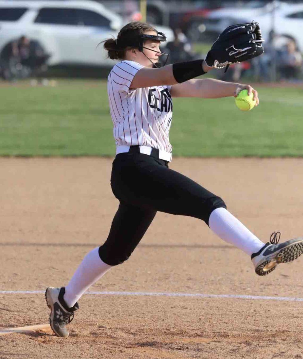Harlan+County+freshman+Alexis+Adams+pitched+a+one-hitter+with+six+strikeouts+in+the+Lady+Bears+15-0+win+Thursday+over+visiting+Harlan.