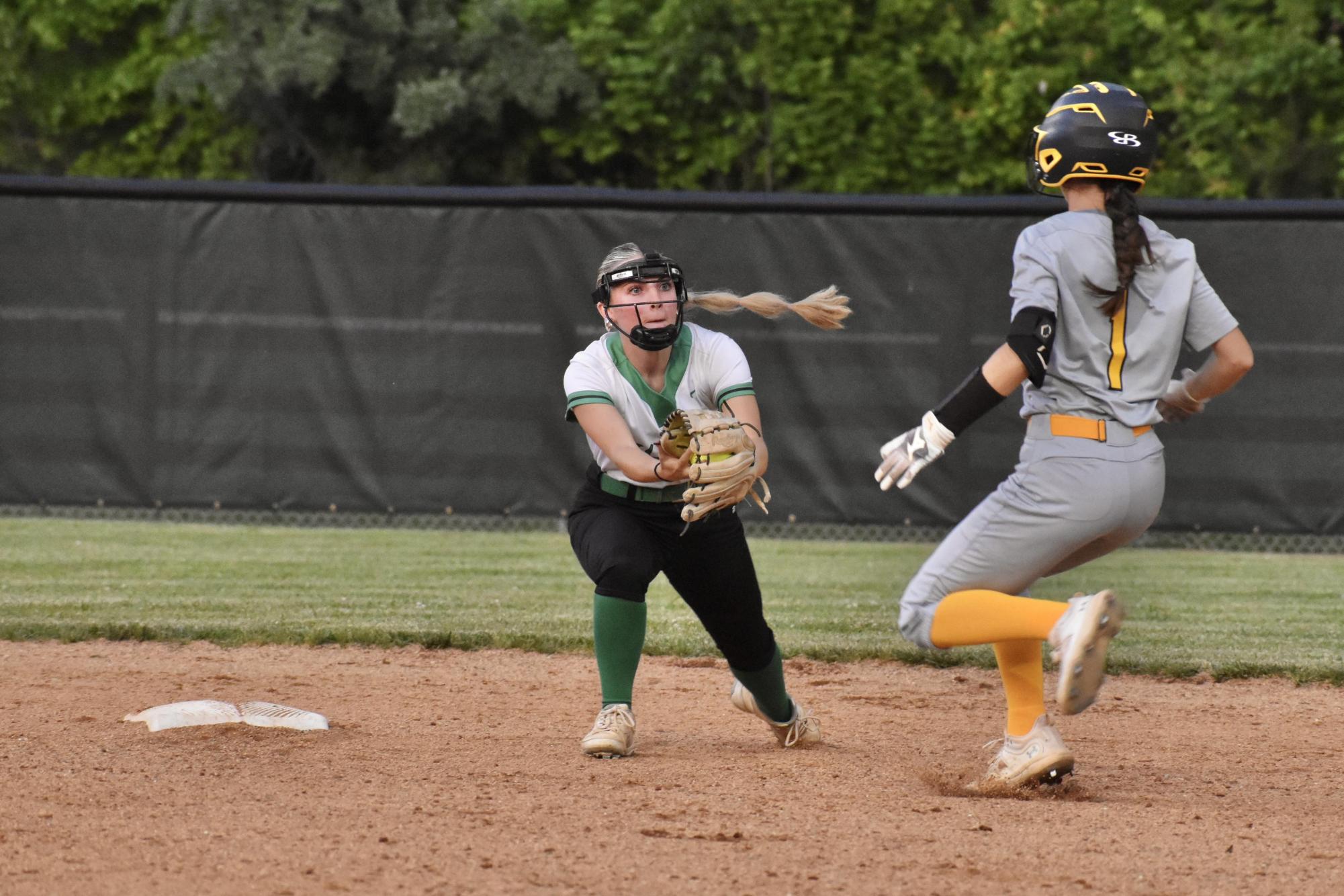 Harlan rallies in 7th, wins in 8th to advance to 52nd District finals ...