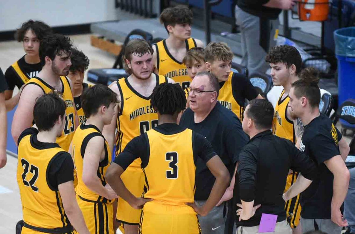 John Wheat will lead the Middlesboro Yellow Jackets Basketball Camp on June 10-13 at the high school.