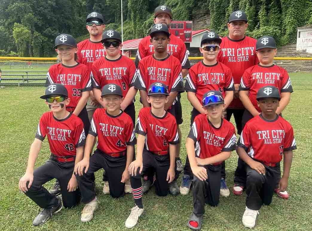 Team members include, from left, front row: Adam McLain, Hutton Sherman, Truit Baldwin, Keegan Caudill and Jakari Tinsley; back row: Conner Banks, Trace Staten, Javante Stewart, Brennen Huddleston and Tyson Surber; back row: coaches Kainer Caudill, Drew Baldwin and Randy Surber.
