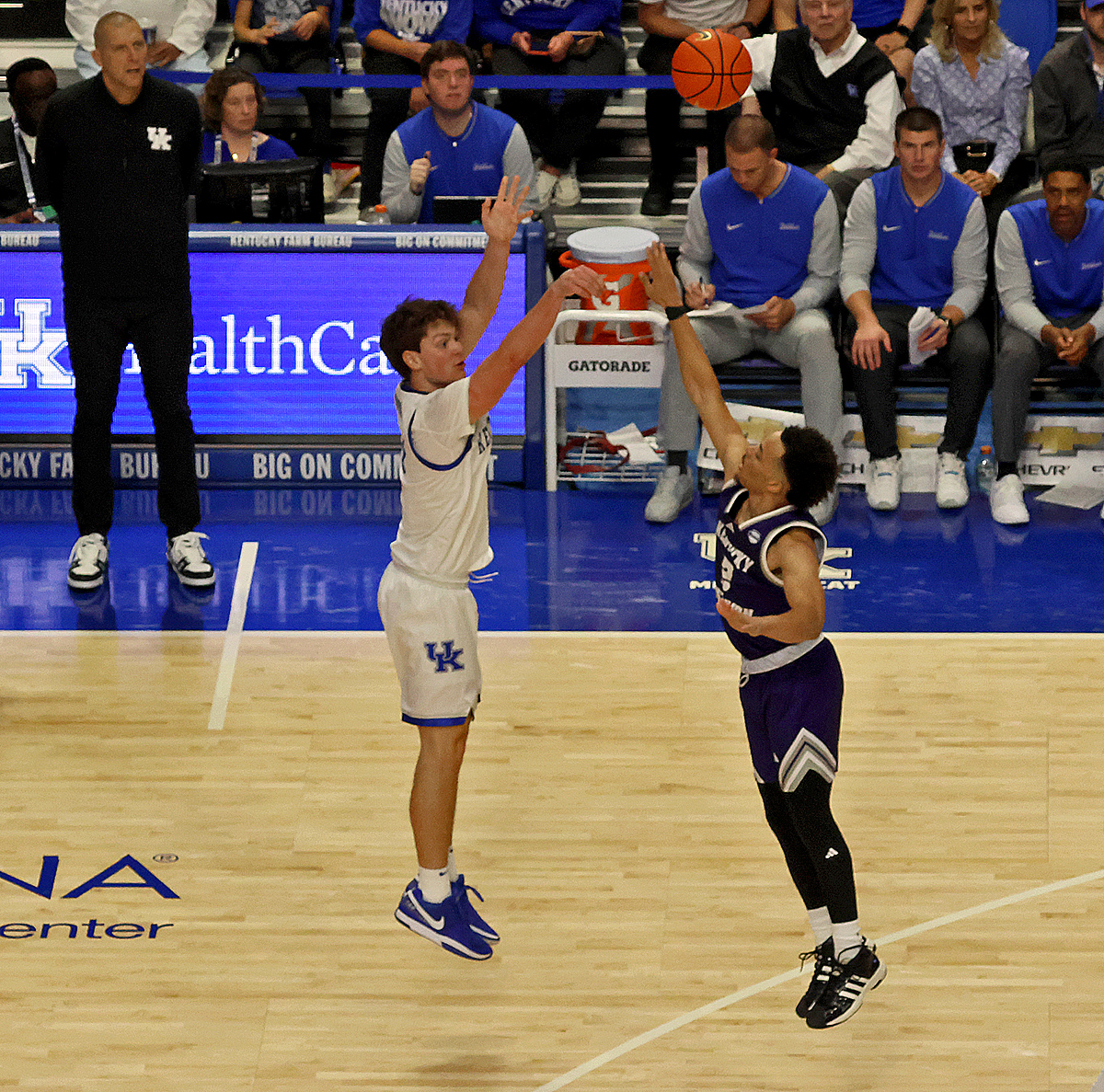 University of Kentucky freshman Trent Noah, a former Harlan County all-stater, hit four 3-pointers in a 12-point college debut as the Wildcats routed Kentucky Wesleyan 123-52 in an exhibition Wednesday at Rupp Arena.