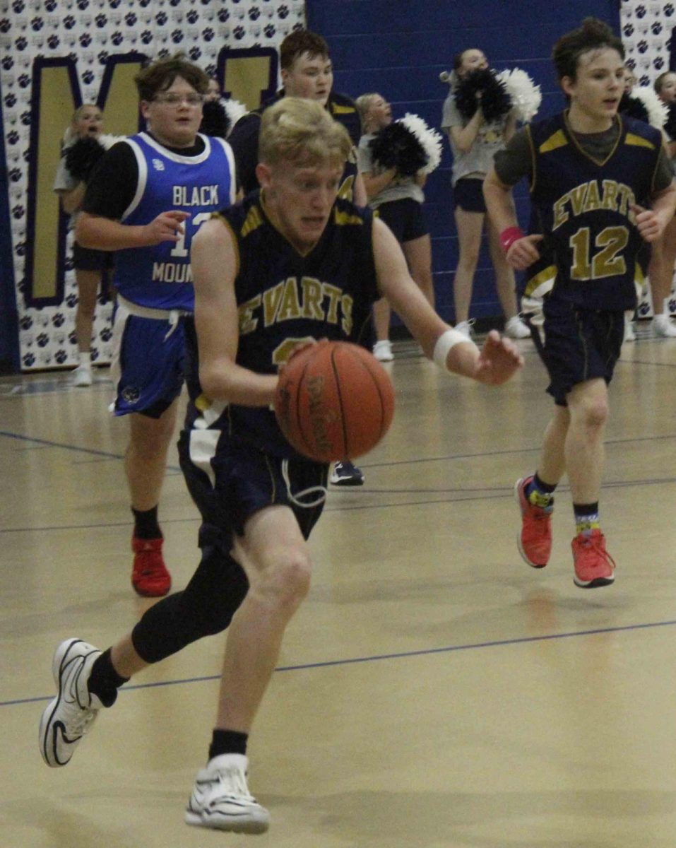 Evarts guard Caysen Farley, pictured in action earlier this season, scored 27 points in the Wildcats' win Monday at Green Hills.