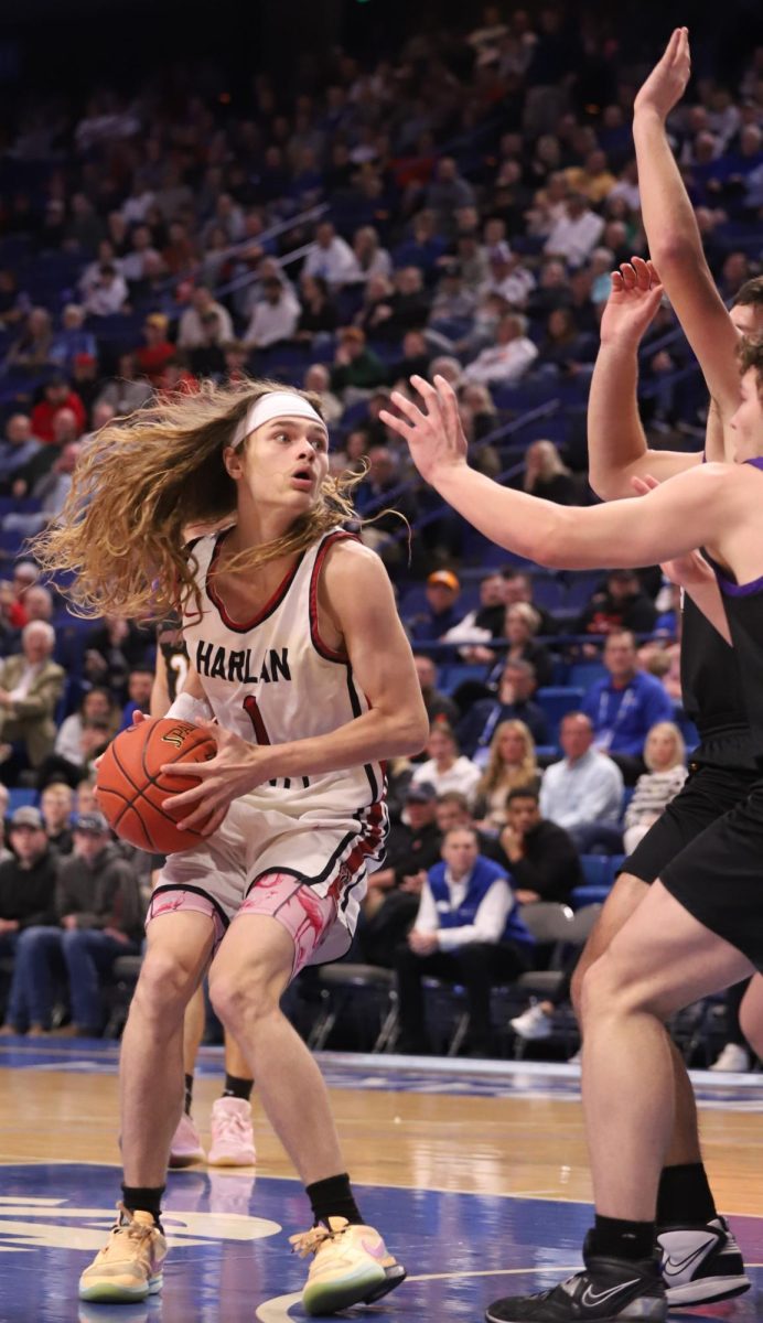 Reggie Cottrell worked toward the basket during the Black Bears' win over Campbell County in the second round of last year's state tournament.