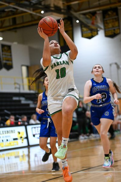 Harlan freshman guard Peyshaunce Wynn scored 31 points Tuesday in the Lady Dragons' 78-70 win over visiting Letcher Central.