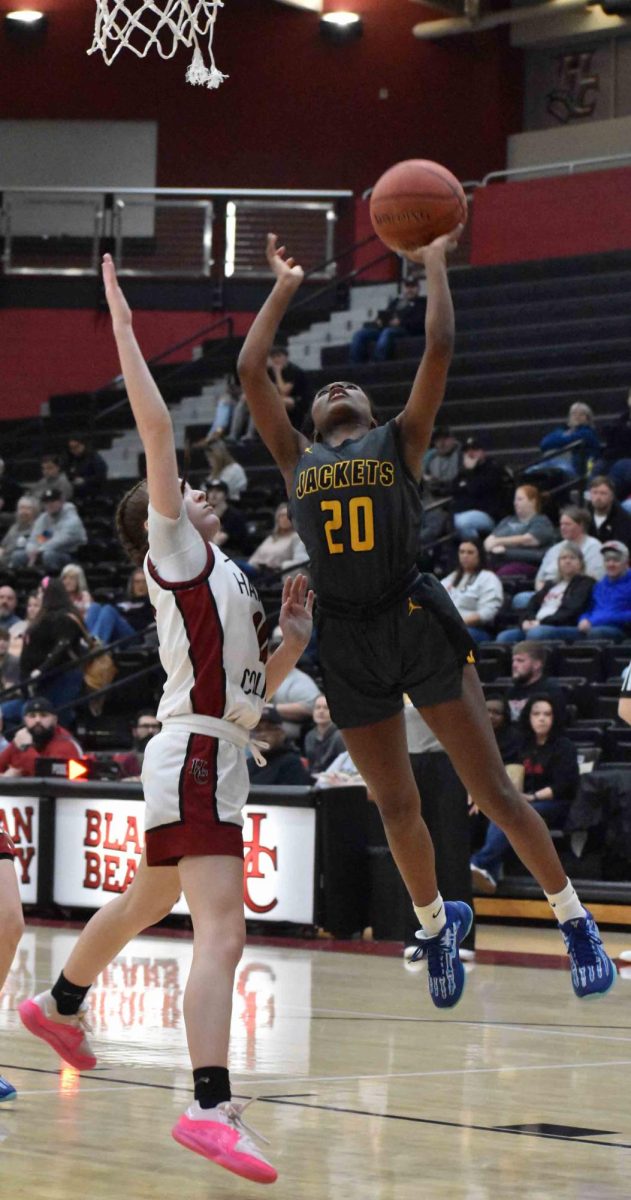 Middlesboro guard Keevi Betts, pictured in a previous game against Harlan County scored 21 points Wednesday and reached, the 2,000-point mark in the Lady Jackets' 58-46 victory.