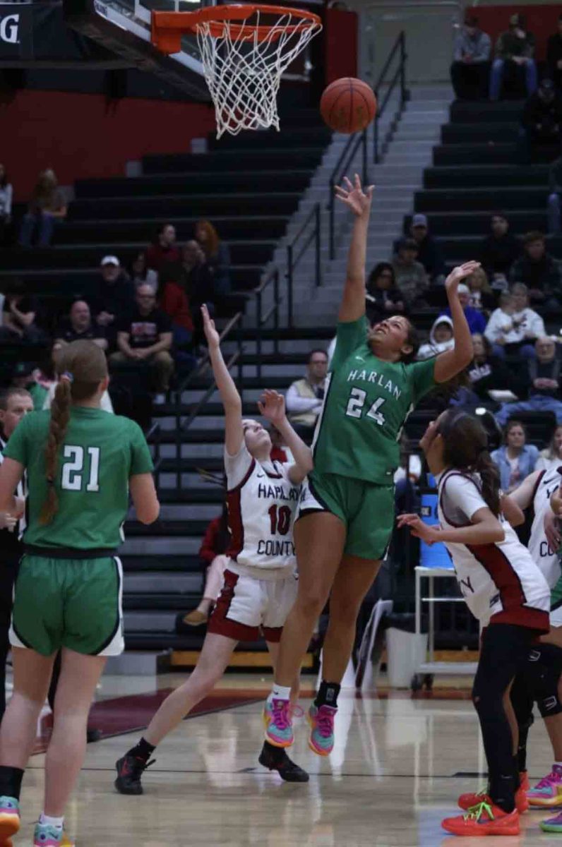 Harlan senior forward Aymanni Wynn scored 28 points in the Lady Dragons' 71-42 win Friday at Harlan County.