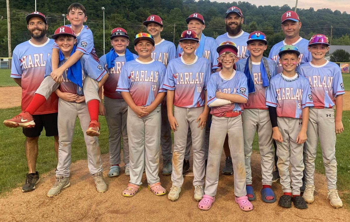 The Harlan All Stars advanced to the final four of the District 4 Tournament with an 8-6 win Tuesday over Hazard/Perry in Barbourville.