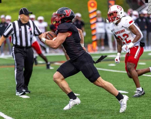 Former Bell County star Daniel Thomas ran for 161 yards and two touchdowns on 43 carries as UVA-WIse fell 31-24 to visiting Newberry on Saturday.