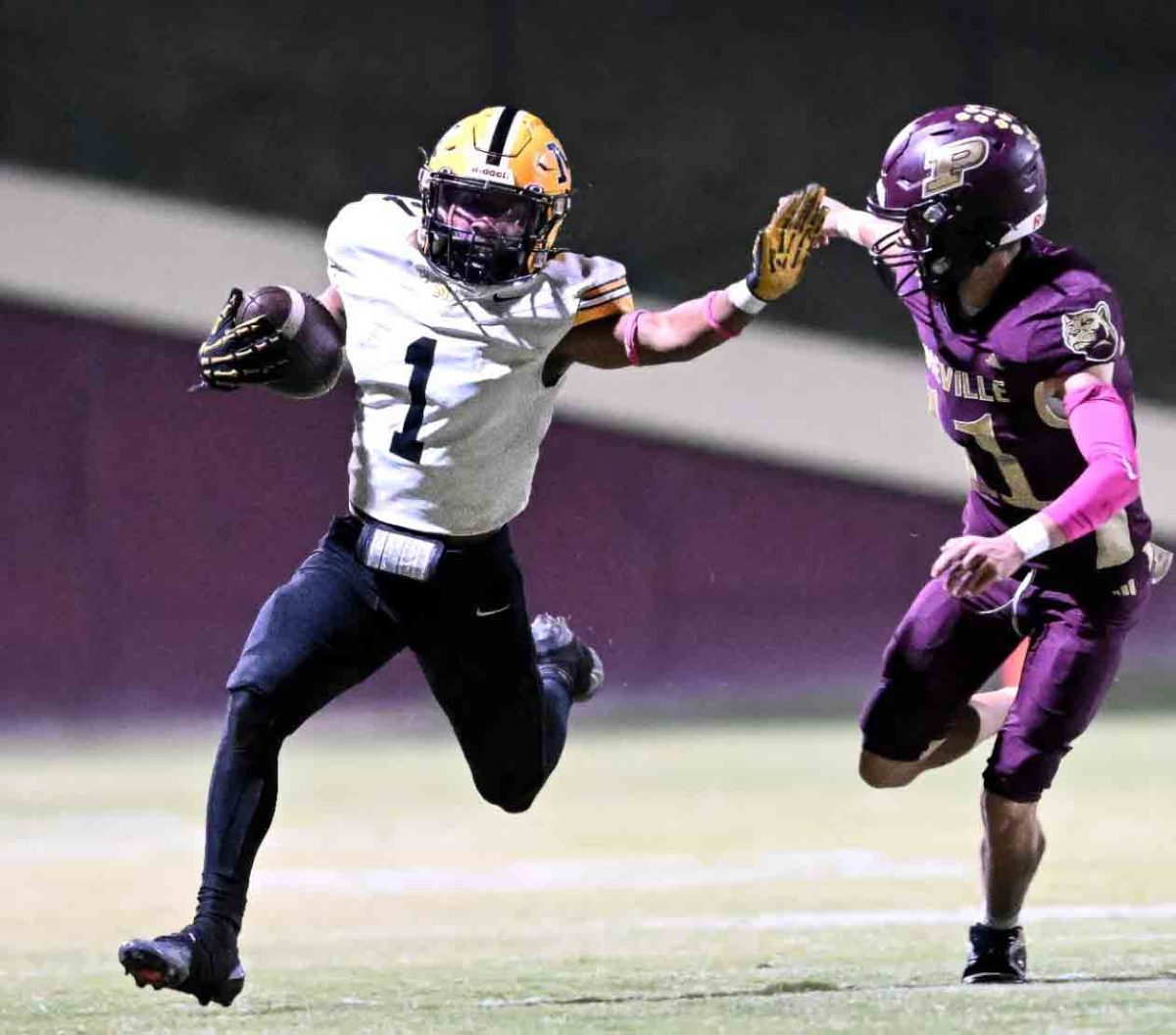 Caden Lawson rushed for a team-high 78 yards on six carries, while adding 56 yards on two pass receptions as Middlesboro edged Harrison County 36-34 on Friday.
