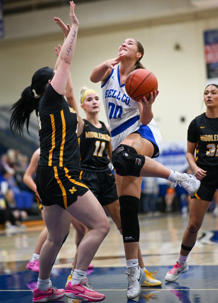 Photo by Danny Vaughn
Bell County senior center Kairi Lamb worked inside for two of her 17  points Friday in the Lady Cats’ 59-40 win over Middlesboro.
