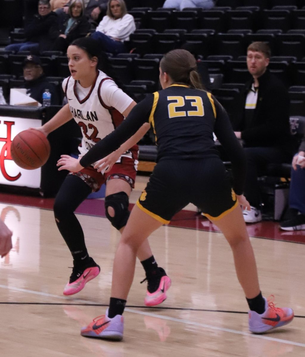 Harlan County sophomore Kylee Runions scoredd a team-high 11 points, including three 3-pointers in the fourth quarter as the Lady Bears' comeback fell short in a 45-42 loss to visiting Clay County.