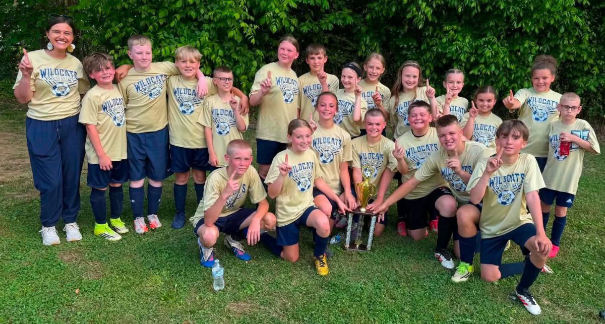 Evarts won the county elementary school soccer league championship on Saturday with a 1-0 victory over Wallins.
