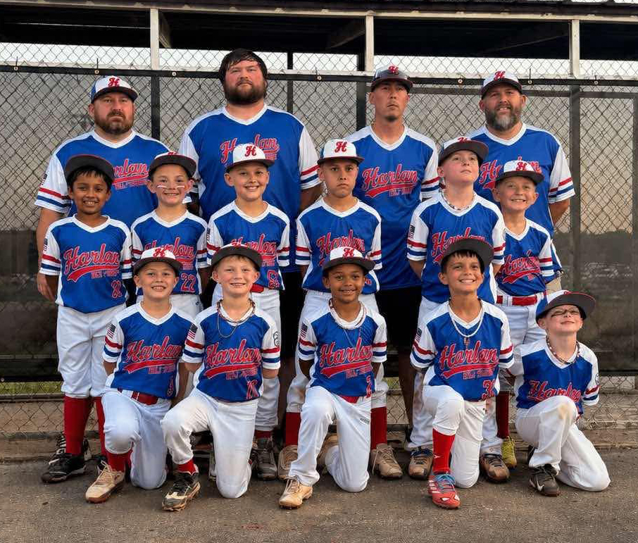Harlan All Stars (8-under)

The Harlan Little League All Stars (8-under) include, from left, front row: Camden Chamberlain, Easton Johnson, Darreus Cole, Ryder Bailey and Sherman Ward; middle row: Ishwak Depa, River Landa, Hunter Goins, Eli McKnight, Corben Snelling and Jasper Redfearn; back row: coaches Josh Snelling, Sherman Ward, Drew Chamberlain and Zach Goins.